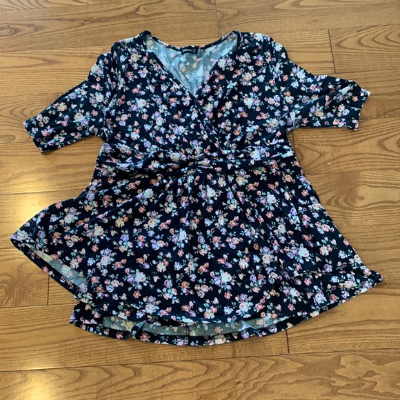 Bloomchic peplum floral blouse size 16 - Picture 1 of 8